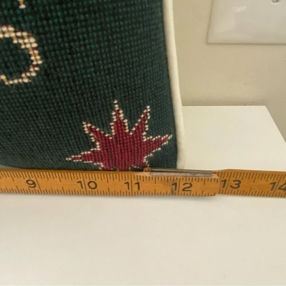 Pier 1 Green White Cotton Christmas Holiday Needlepoint Decorative Pillow NWOT
